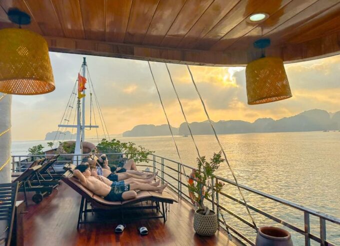 3-Hour Admiring the Sunset on Lan Ha Bay: Kayaking, Swimming - Recap