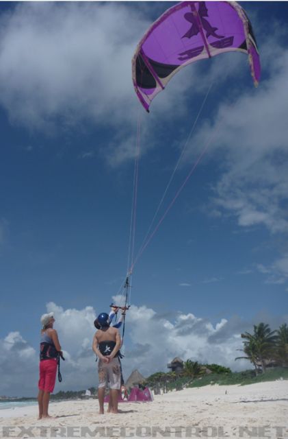 3-Hour Beach Kiteboarding Lesson - Group Size