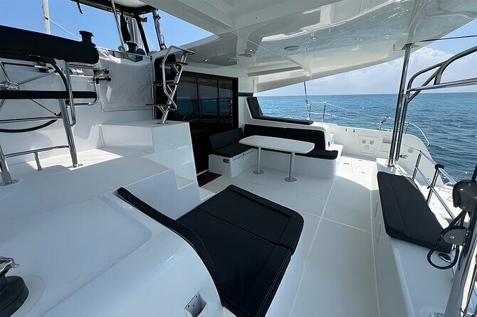 3 Hour Catamaran Experience in a Private 42' Lagoon - Who Would Love This Experience?