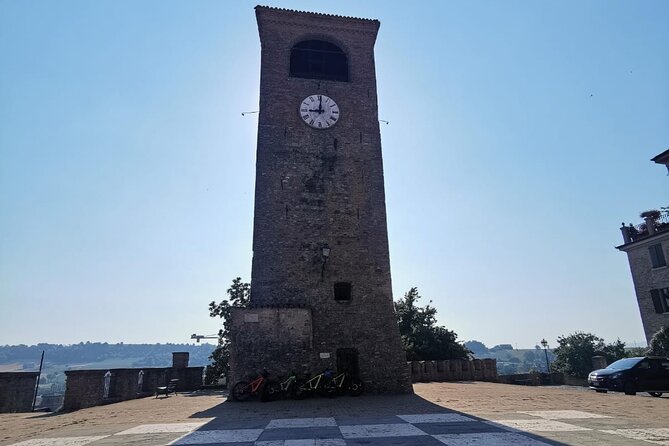 3 Hour E-Bike Tour With Parmesan and Balsamic Vinegar - Private Transportation Option