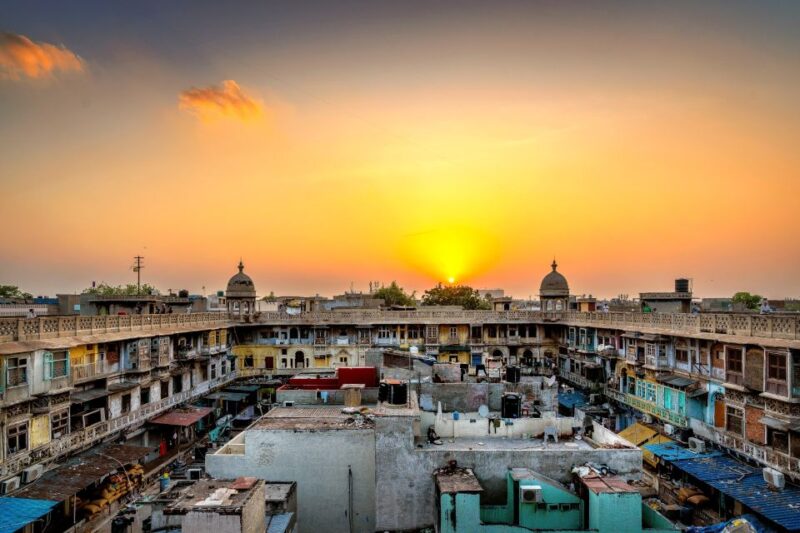 3-hour Guided Small Group Tour of Spice Market and Old Delhi - Highlights