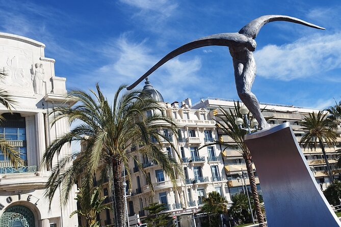 3-Hour Guided Walking Tour of Nice With a Licensed Guide - Visiting the Flower Market
