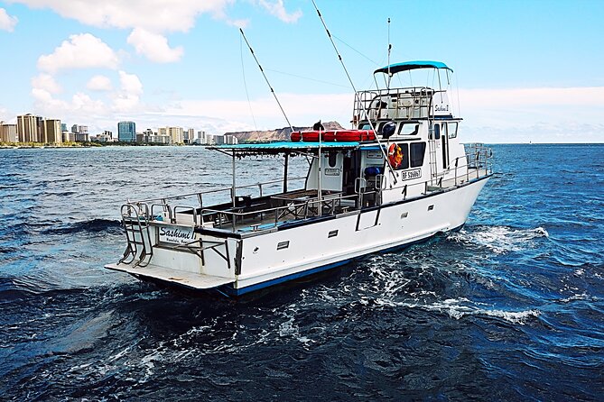 3-Hour Honolulu Bottom Fishing Adventure - Knowledgeable Crew and Experience