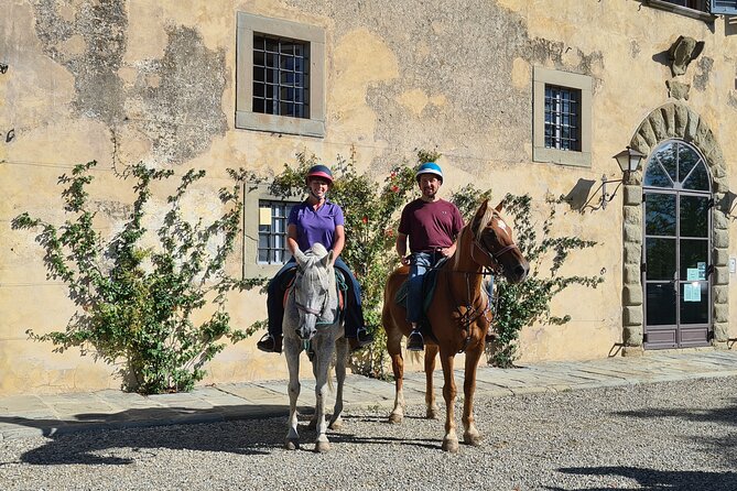 3 Hour Horse Ride to a Castle for Wine Tasting and Snack Lunch - Meeting and Pickup