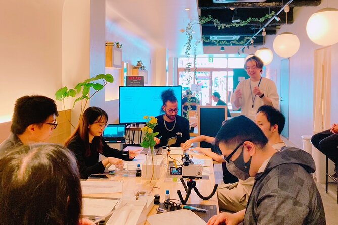 3-Hour Manga Drawing Workshop in Tokyo - Instructor Qualifications