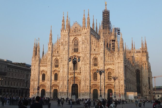 3-Hour Milan City Tour With the Scala Theatre - Small Group Tour - Meeting and End Points