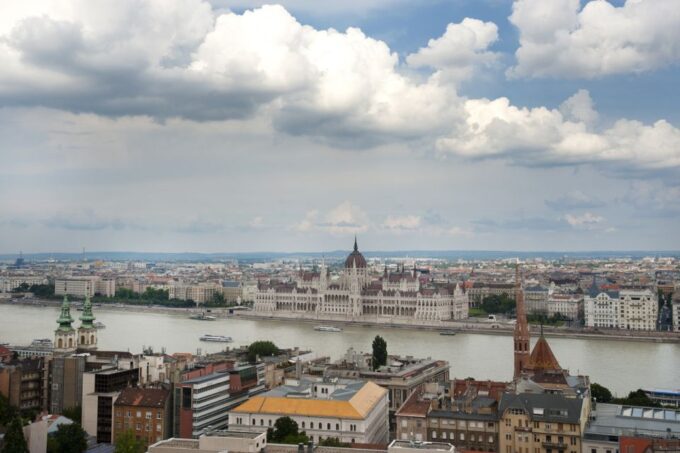 3-Hour Orientation Walking Tour of Buda and Pest - Private or Small Group Options