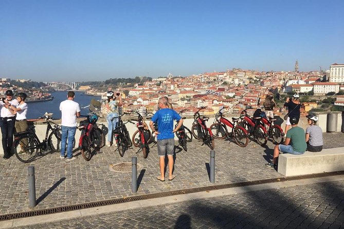 3-Hour Porto Highlights on a Electric Bike Guided Tour - Visiting Jardim Da Cordoaria