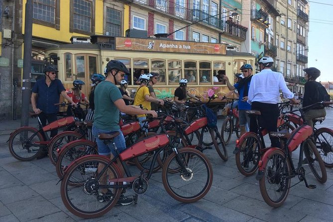 3-Hour Porto Highlights on a Electric Bike Guided Tour - Experiencing Livraria Lello