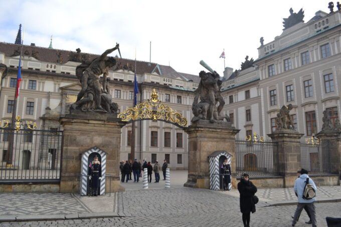 3-Hour Prague Castle & Interiors Tour - Tour Language