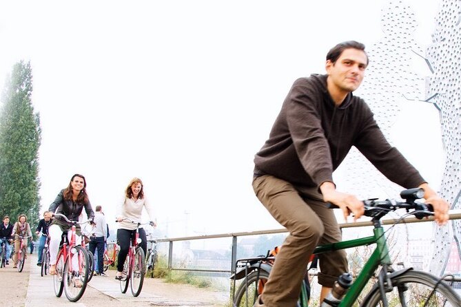 3-Hour Private Berlin Bike Tour: Vibes of Berlin - Visiting the Historic Osthafen