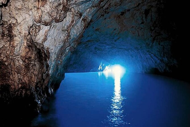 3-Hour Private Boat Tour of Capri With a Swim Stop - Inclusions and Amenities