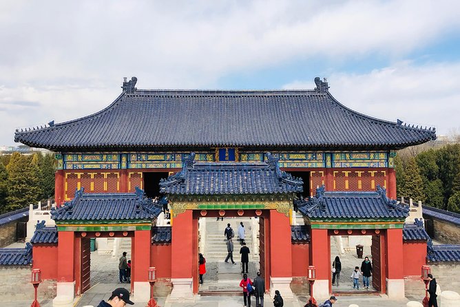 3-Hour Private Tour: Temple of Heaven and Lama Temple - Private Guide Enhances Experience