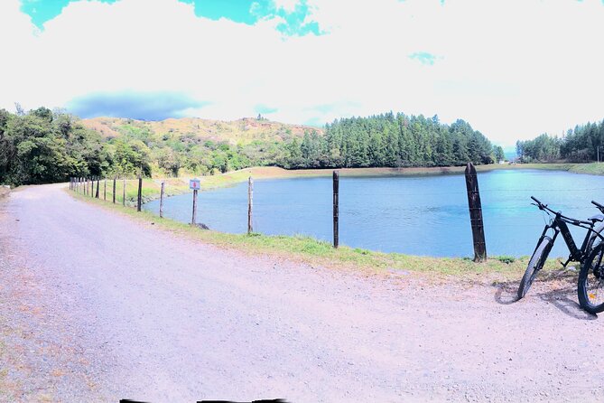 3-Hour Private Tour to La Estrella Lake From Boquete on E Bike - Scenic Biking Experience