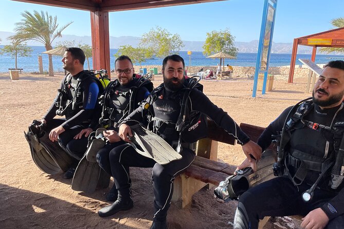 3-Hour Shore Dive or Snorkel Experiences in Aqaba - Activity Duration and Group Size