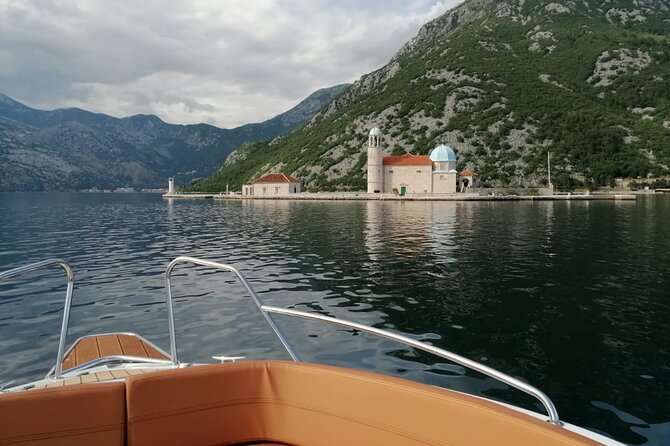 3 Hour Speed Boat Tour to Blue Cave With Wifi and Drinks - Memorable Family Adventures