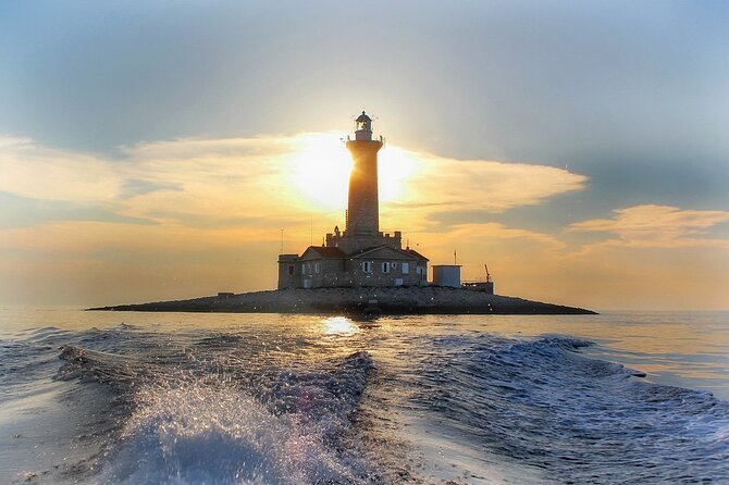 3-Hour Sunset Dolphin Spotting and Dinner in Medulin Archipelago - Transportation and Location