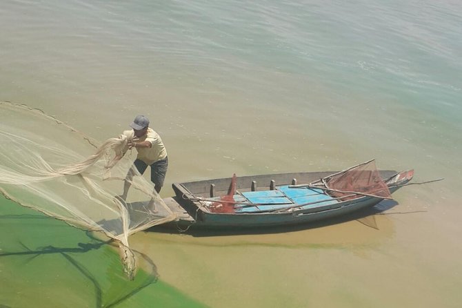 3-Hour Tour of Floating Village - Ideal for Visitors