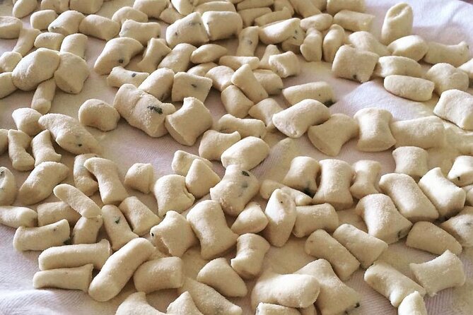 3-Hour Tuscan Cooking Class With Wine & Oil Tasting - Dietary Accommodations and Restrictions