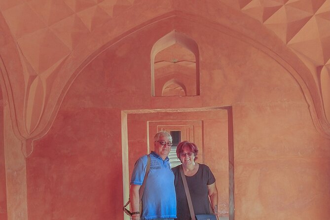 3-Hour Unimaginable Beauty of Taj Private Guided Tour - Accessibility and Transportation