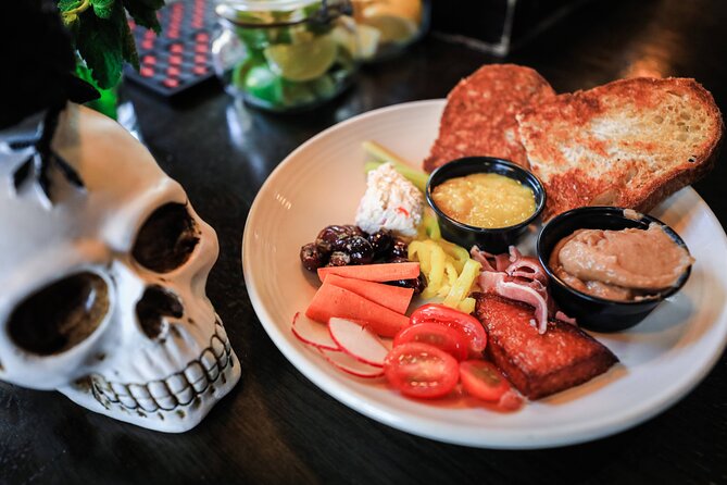 3 Hour Walking Food & Haunted History Tour in Lexington - Culinary Delights