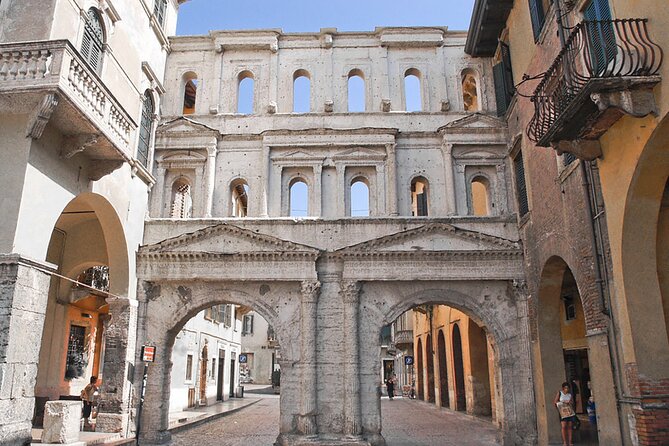 3 Hour Walking Tour of Verona and Arena - Accessibility and Participation