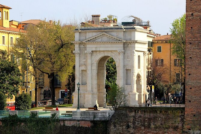 3 Hour Walking Tour of Verona and Arena - Recommended Attire and Accessories