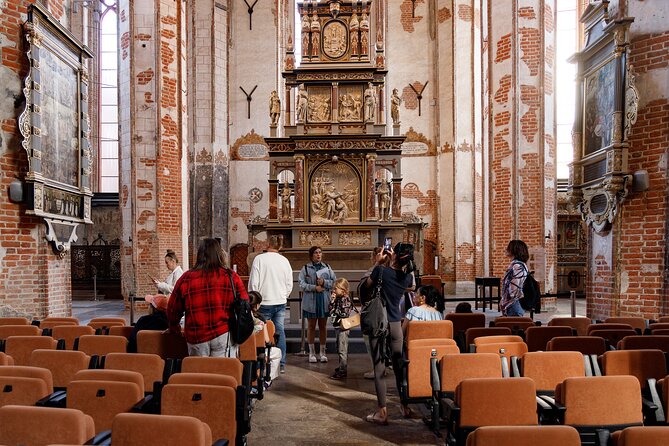 3 Hours Guided Tour in Old and Main Town of Gdansk Poland - Meeting and Pickup