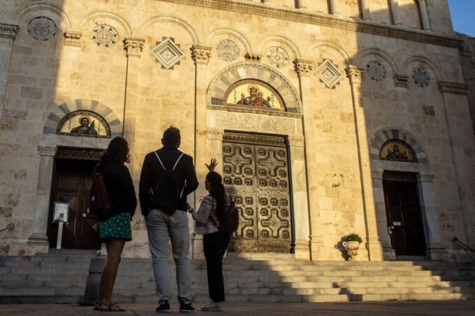 3 Hours Guided Tour of the Historical Cagliari - Guide Praise