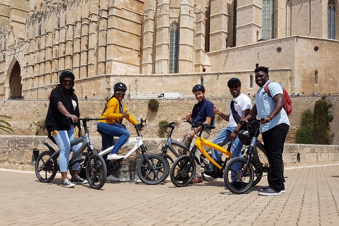3 Hours Historical E-Bike Tour in Palma De Mallorca - Explore Bellver Castle