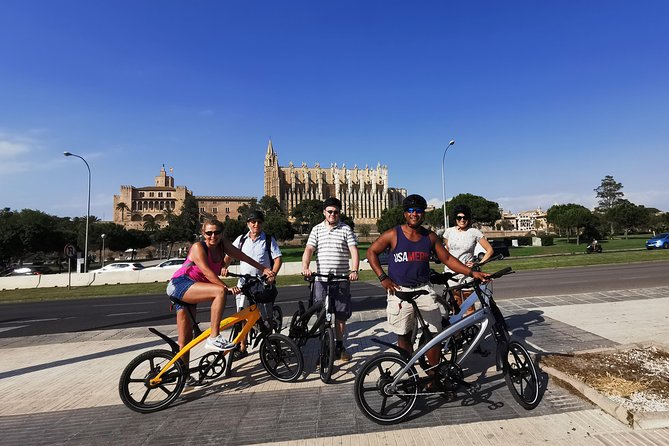 3 Hours Historical E-Bike Tour in Palma De Mallorca - Marvel at Palma Cathedral