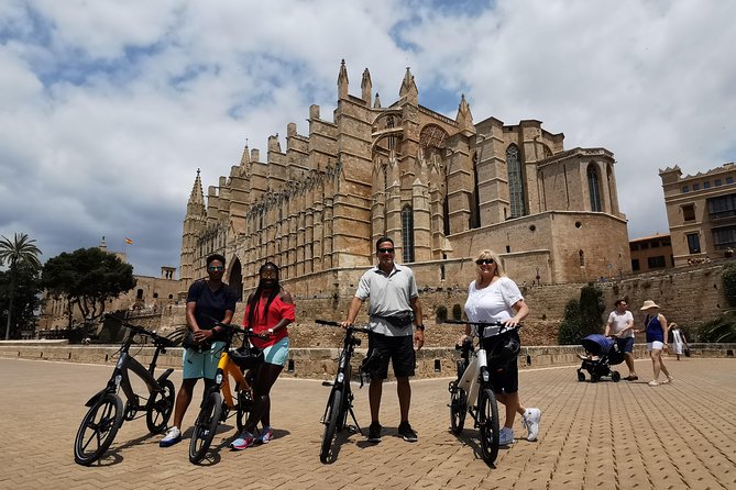 3 Hours Historical E-Bike Tour in Palma De Mallorca - Electric Bike Riding