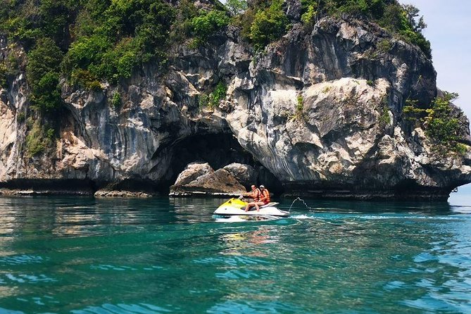 3 Hours Jet Ski Safari From Koh Samui to Koh Tan & Koh Mudsum - Pickup and Meeting Details