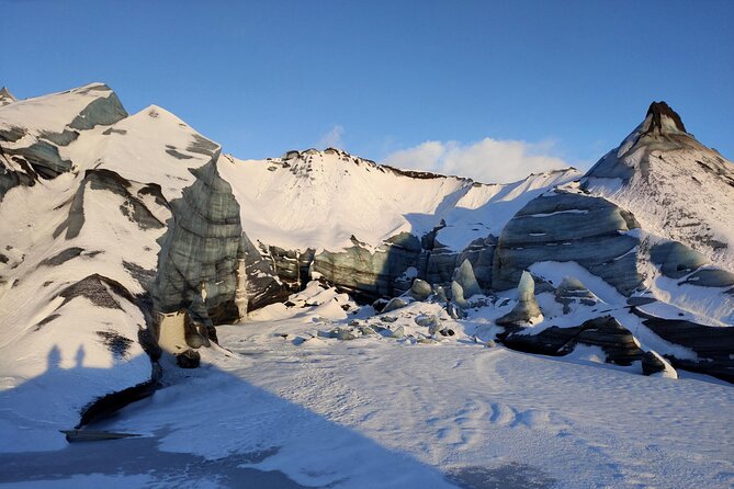 3 Hours Katla Ice Cave Tour - Traveler Capacity
