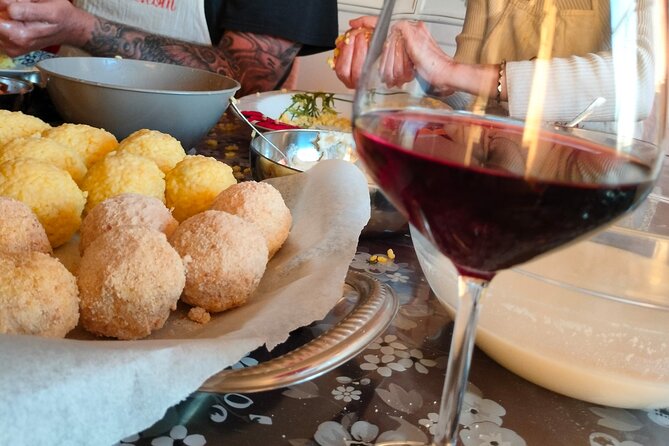 3 Hours of Cooking Class on Sicilian Arancina and Tasting - Cooking the Arancini