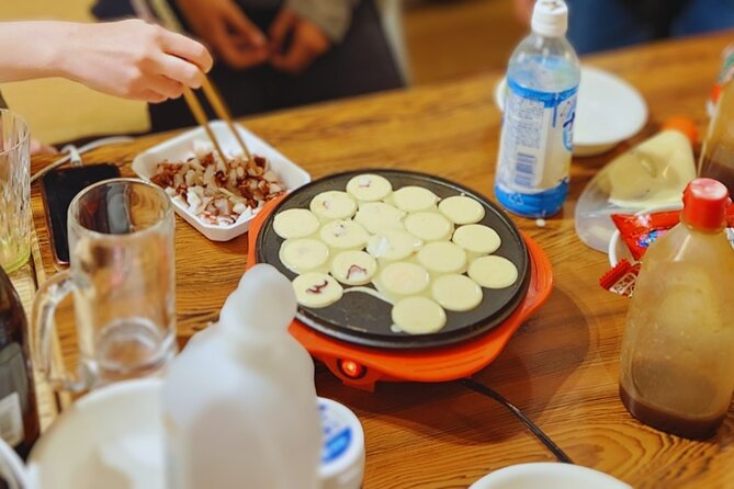 3 Hours Osaka Takoyaki &Okonomiyaki Cooking Class - Exploring Takoyaki - The Iconic Osaka Snack