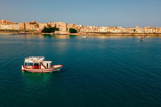 3 Hours Private Boat Tour of the Island of Ortigia With Aperitif - Key Points