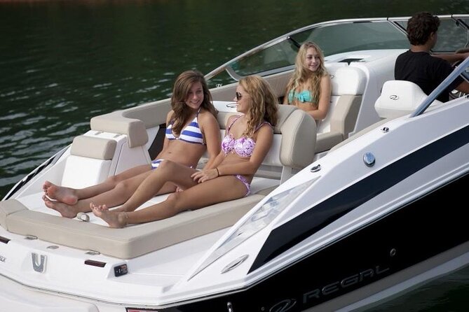 3 Hours Private Breathtaking Como Lake Boat Tour - Inclusions and Offerings