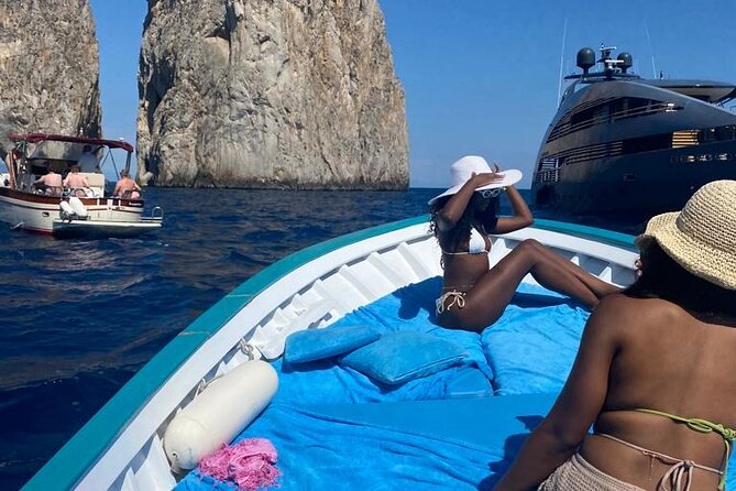 3 Hours Private Capri Boat Tour With Pasta and Prosecco - Experience Highlights