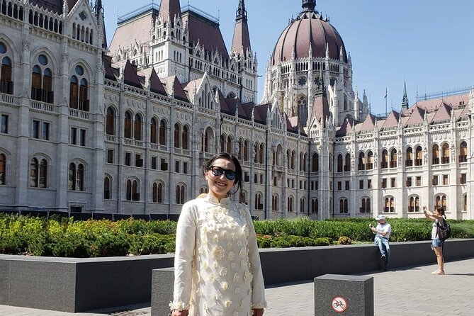 3 Hours Private Guided Tour In Budapest - Exploring Iconic Sites