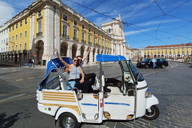 3 Hours Private Tour Historic Center in Lisbon by Tuk Tuk - Navigating Lisbons Streets
