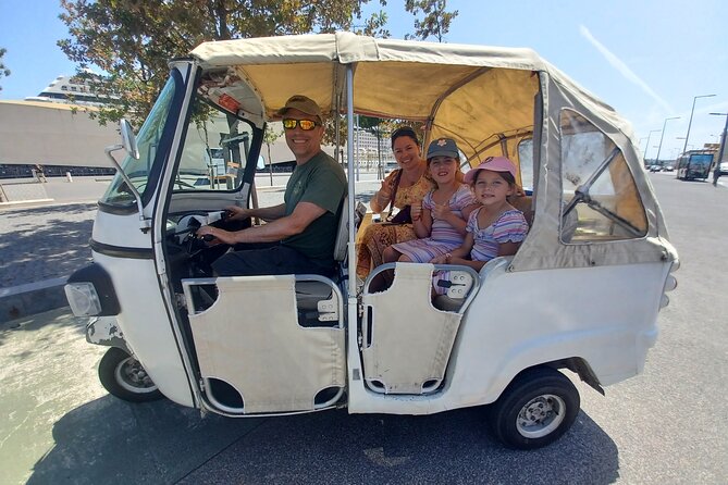 3 Hours Private Tour Historic Center in Lisbon by Tuk Tuk - Booking and Cancellation Policy