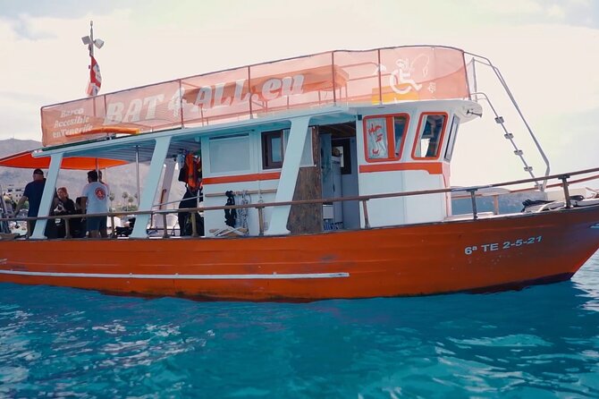 3-Hours Private Tour to Accessible Boat En Canary Island - Tour Inclusions