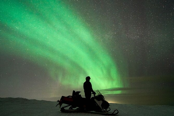 3 Hours Snowmobiling Under Auroras and Night Sky - Meeting and Pickup Details