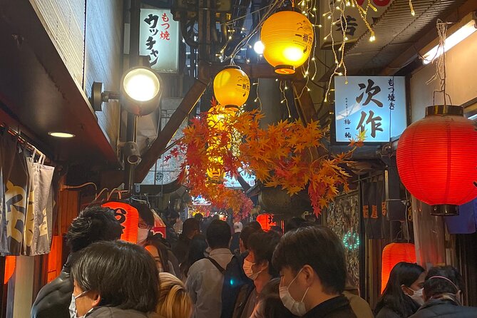 3-Hours Tokyo Local Bar & Izakaya Crawl in Shinjuku Area - Experiencing Kabukichos Neon-Lit Atmosphere
