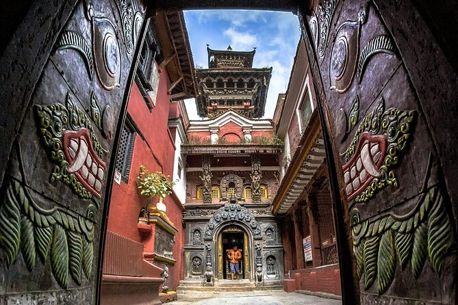 3 Hours Walking Tour at Patan - Patan Gate: Security and Murals