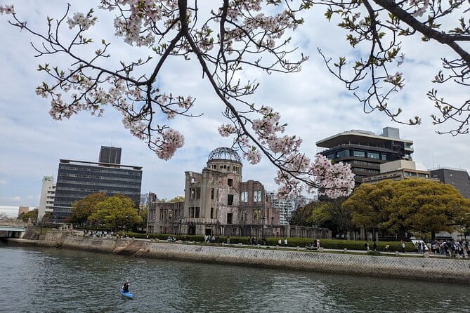 3 Hours Walking Tour in Hiroshima Peace Memorial Park - Touring the Hiroshima National Peace Memorial Hall