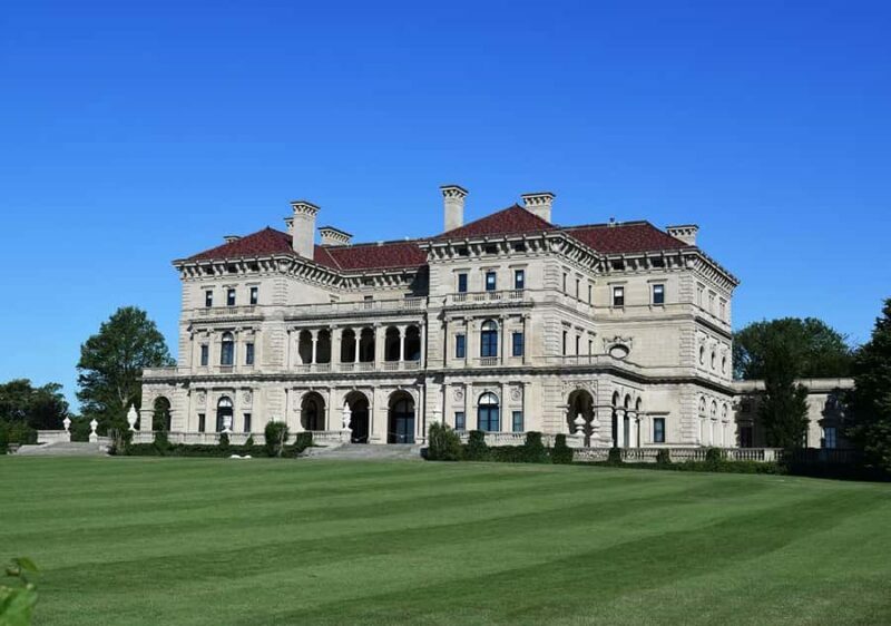 3 Hr Newport Mansions Trolley Tour with The Breakers Ticket - The Guides: Bringing the Stories to Life