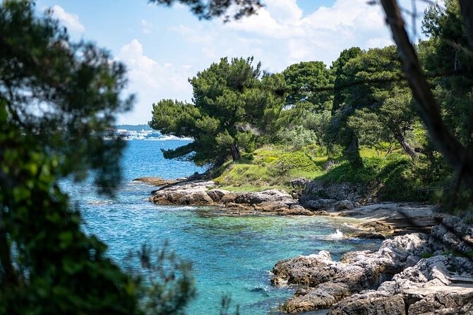 3 Islands Boat and Snorkeling Tour With Fruits and Prosecco - Enjoying Prosecco and Fruits