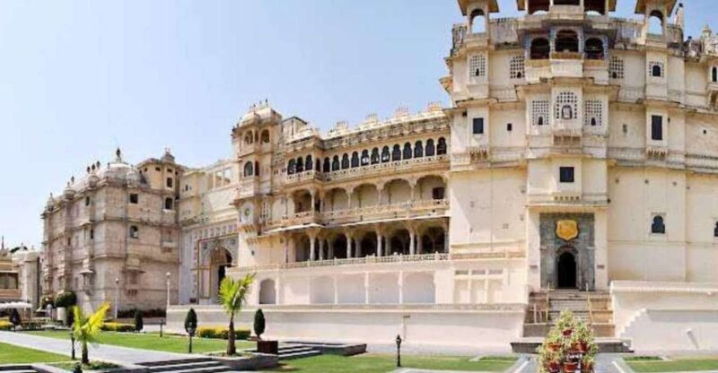 3 Night 4 Days Udaipur And Jodhpur Tour By Car & Driver - Day 1: Udaipur City Tour